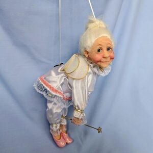 Jacqueline Kent 2005 Fairy Godmother Porcelain Doll Lanette #345285 Certificate